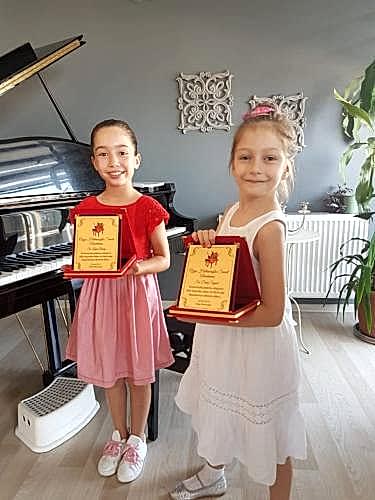 Plaketini Alan Miniklerimiz